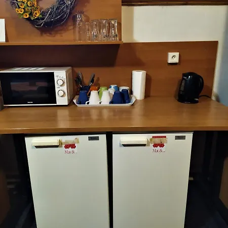 šumná *