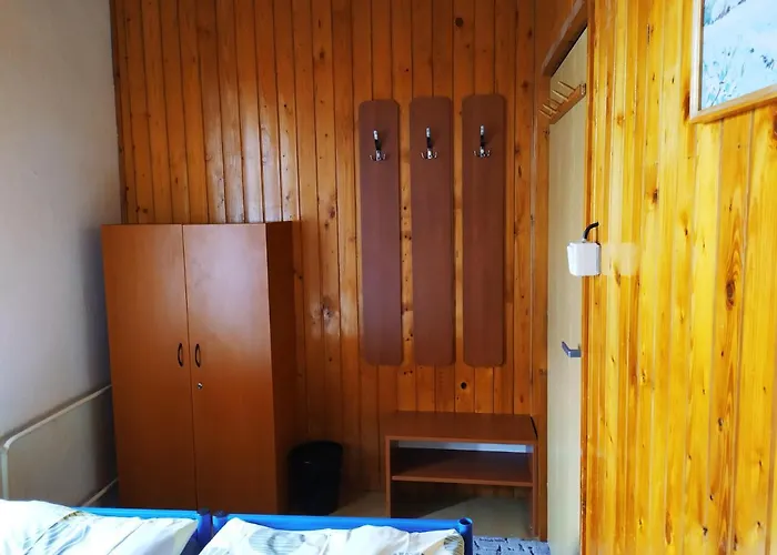 Sumna Lodge *